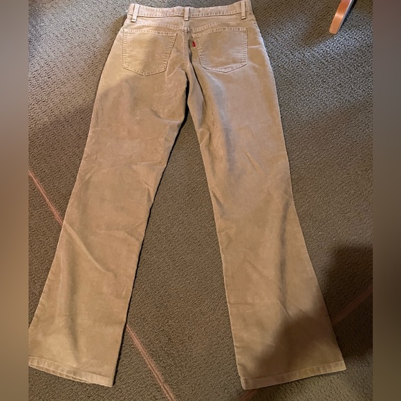 Levi’s khaki boot cut jeans - Picture 3 of 3